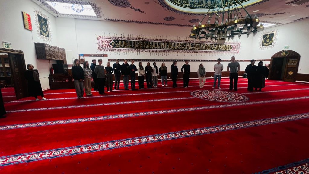 6f98d0c0-4df9-4526-b1bd-c269d0b5ae7e 2